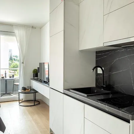 Apartamento Elena Elua *